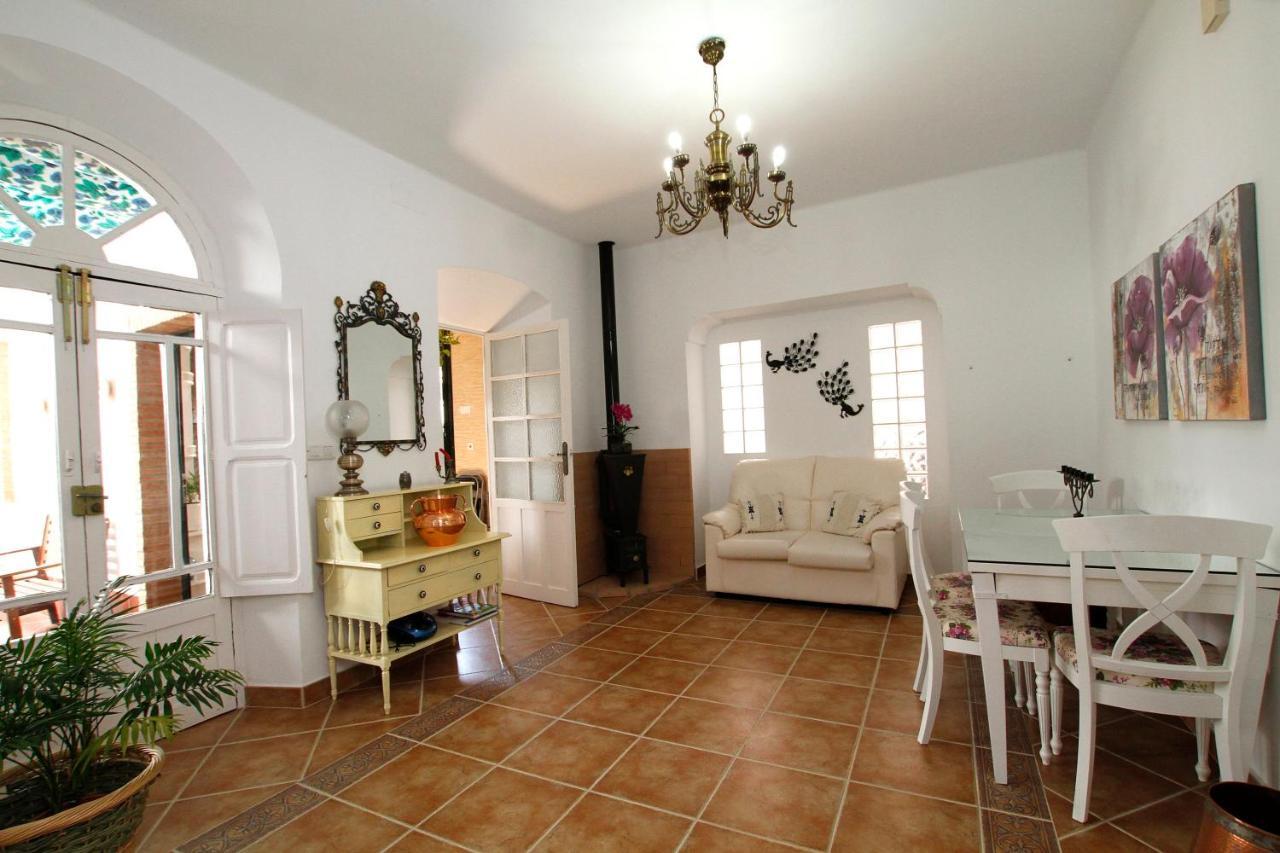 Casa Rural Merida Guest House Aljucen ภายนอก รูปภาพ